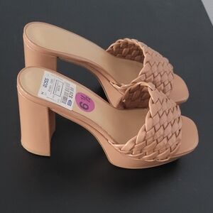 NEW Rachel Zoe Womens Gabrielle Tan Heel Sandals Woven Texture Size 6.5 NWT